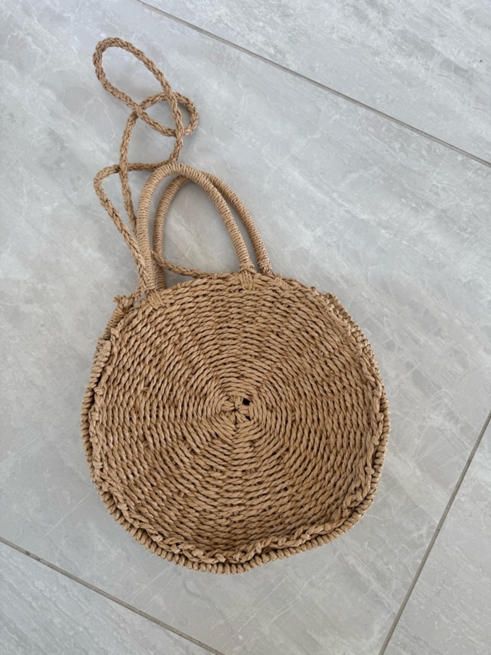 Round Woven Straw Tote Bag in Natural